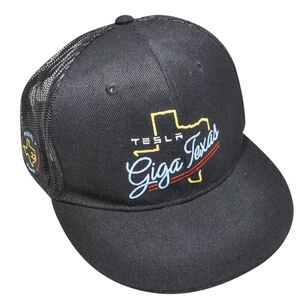 Tesla Giga Texas Black Cap